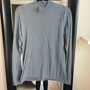 Lululemon gray mock neck sweater
